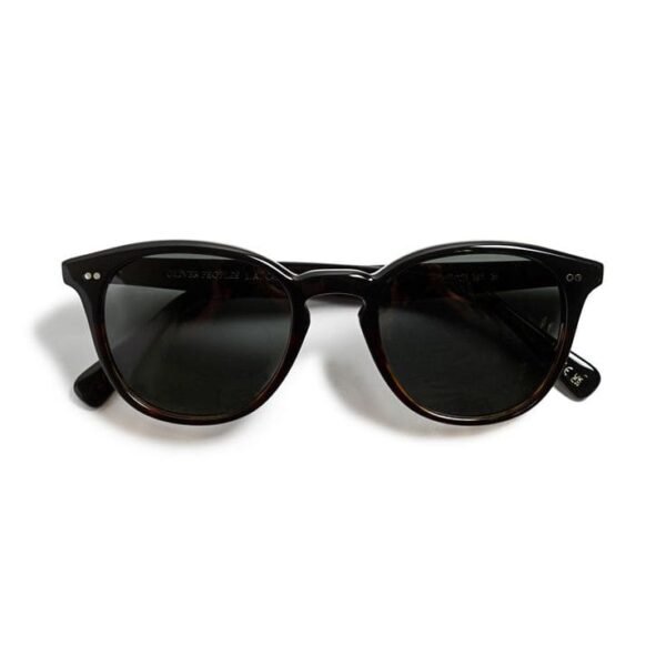 Lentes oscuros de hombre